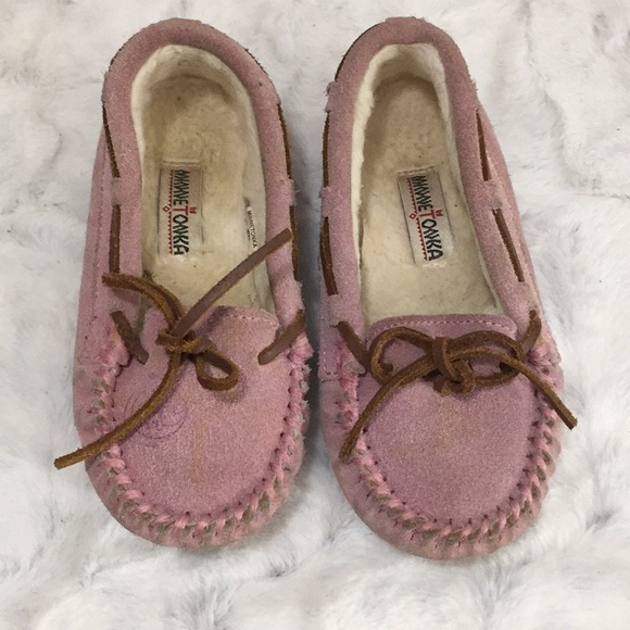 Minnetonka Other - Minnetonka Leather Moccasin Slippers 12